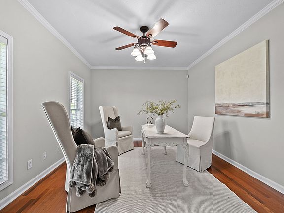 5th image of 3367 Chapel Hill Rd