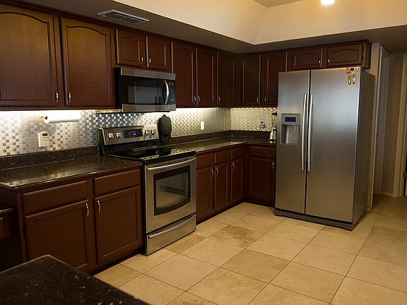 2nd image of 247 S Rush Cir W