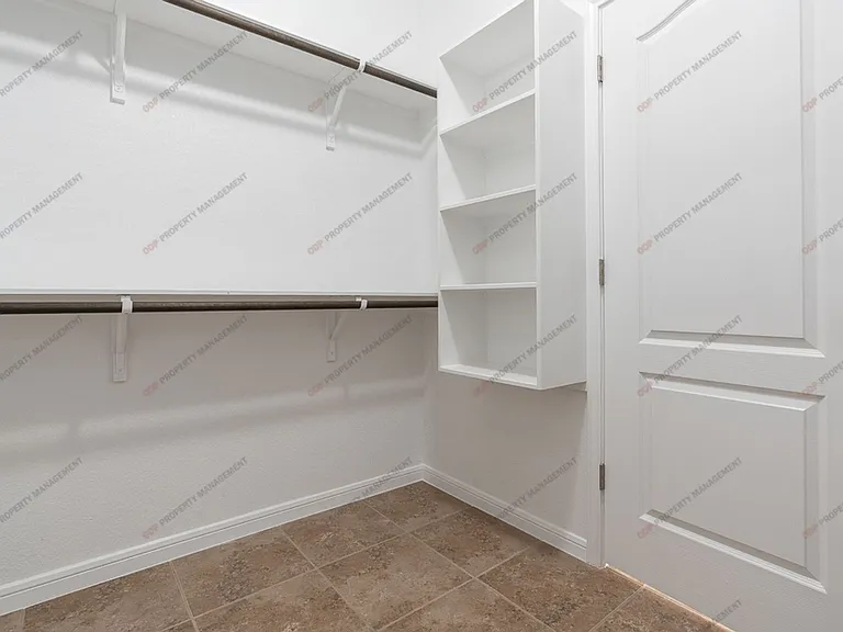 7605 Hickman St — Photo 13