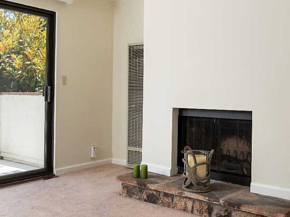 4th image of 44 Lodato Ave APT 201