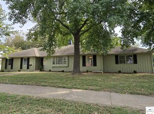 514 S Main St, Clinton, MO 64735