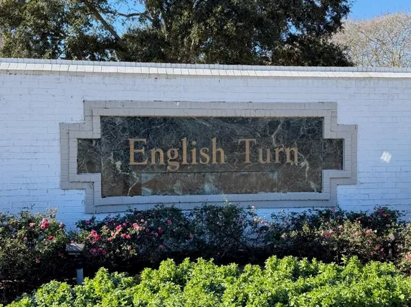 8 Island Club Ct, New Orleans, LA 70131