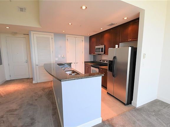 3rd image of 301 Virginia St Unit 1812