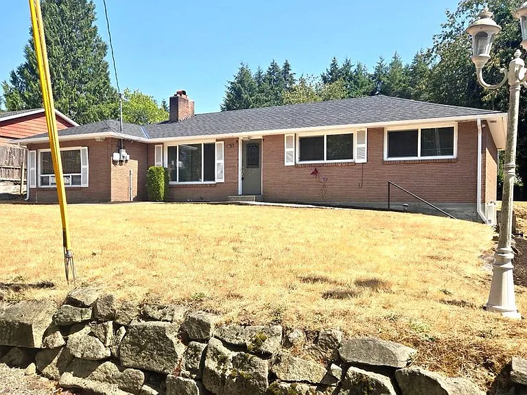 3613 Grandview Dr W — Photo 5
