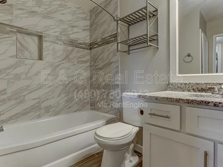 1527 W Huntington Dr — Photo 11