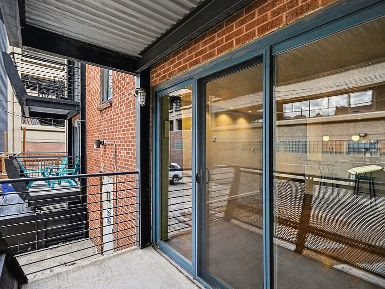 1336 N Logan St #203 — Photo 19