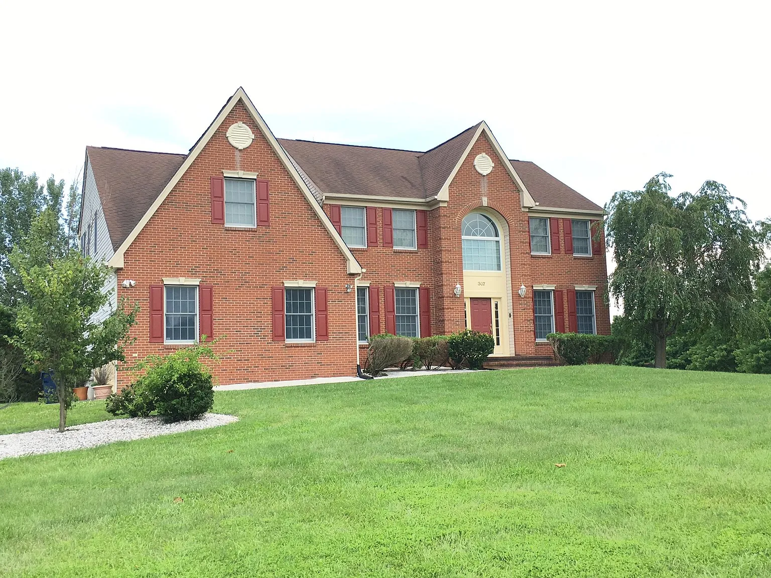 307 Cobblestone Way photo 1