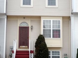 74 Denny Cir, Newark, DE 19702