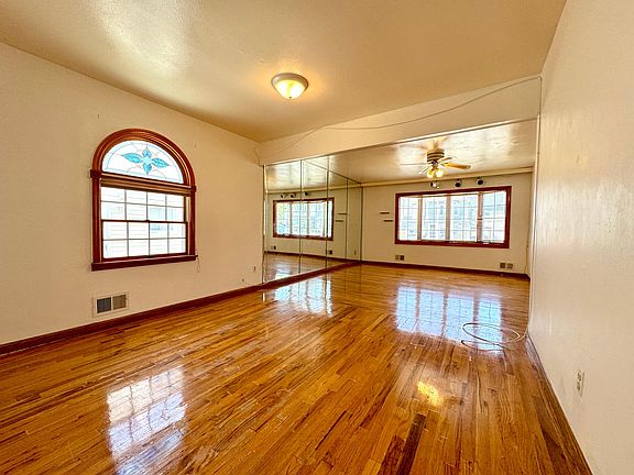 5th image of 16 Rockville Ave #1F