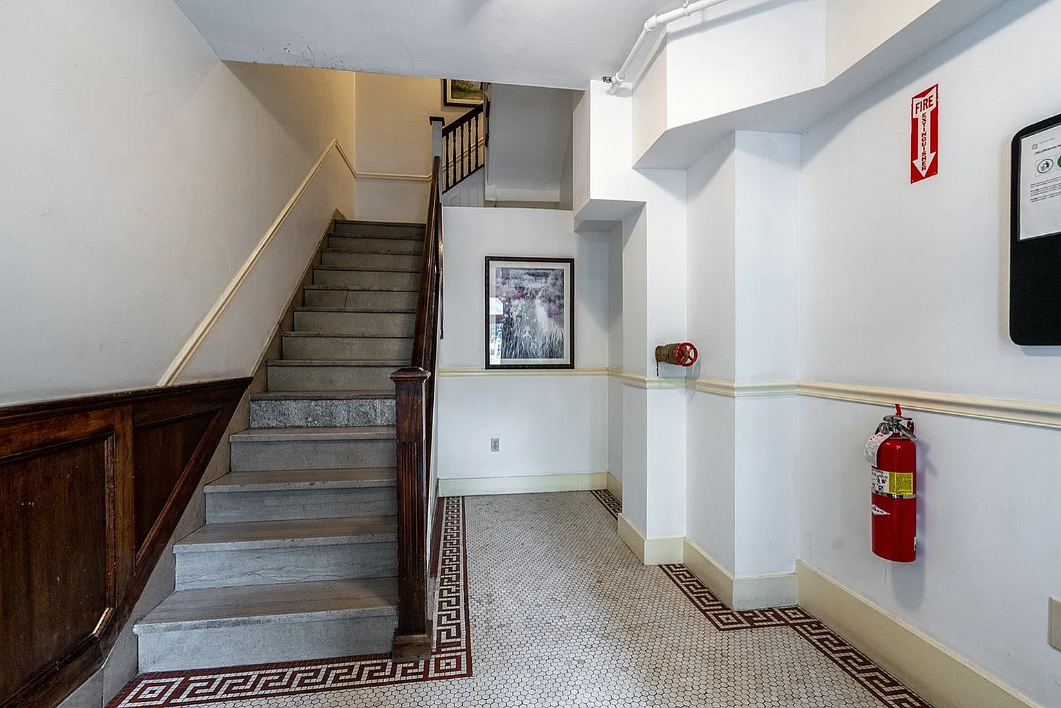 1404-1406 Beacon Street — Photo 4