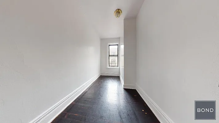 Rented by Bond New York | media 21