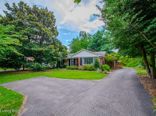 3414 Barbour Ln, Barbourmeade, KY 40241