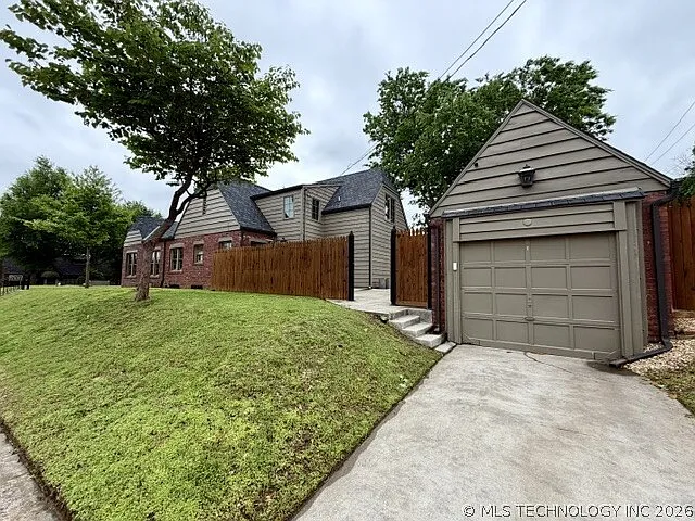 1904 S Yorktown Ave — Photo 37