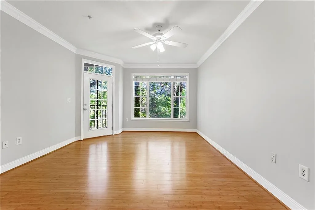 1 bed, 869 sqft, $1,695 — Photo 4