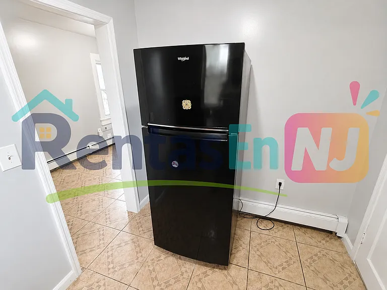 96 Lindsley Ave #3B — Photo 5