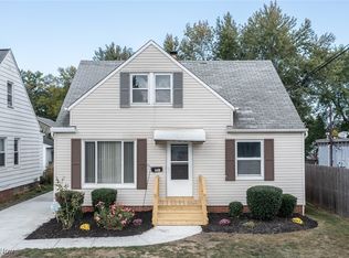 15107 Tabor Ave, Maple Heights, OH 44137