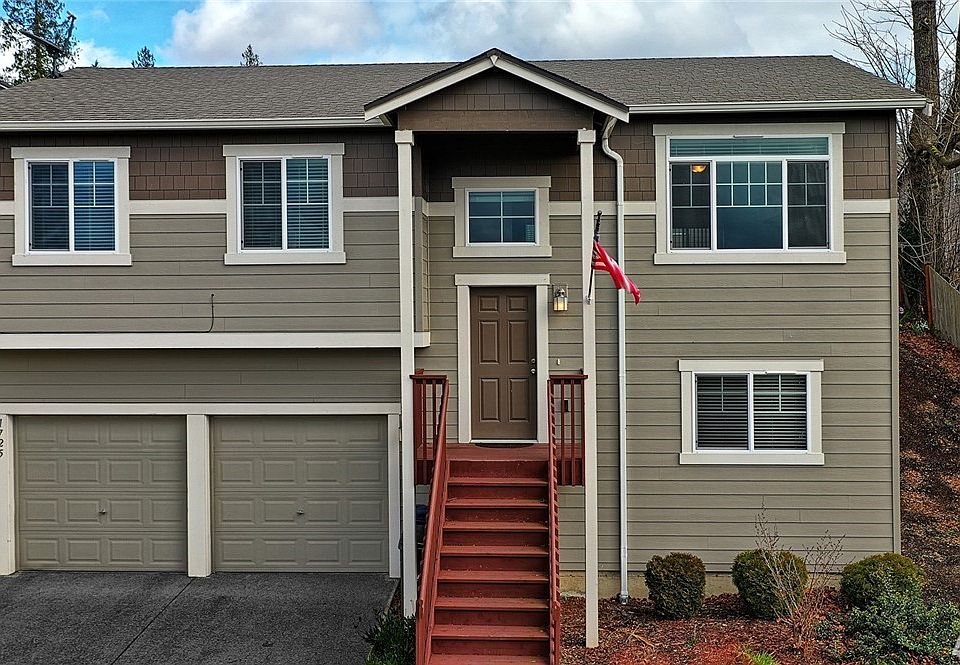 1st image of 1725 71st Ave SE