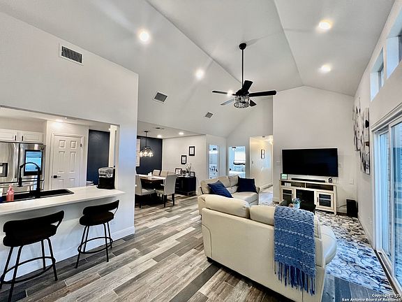 2nd image of 1226 Bluff Creek Cir