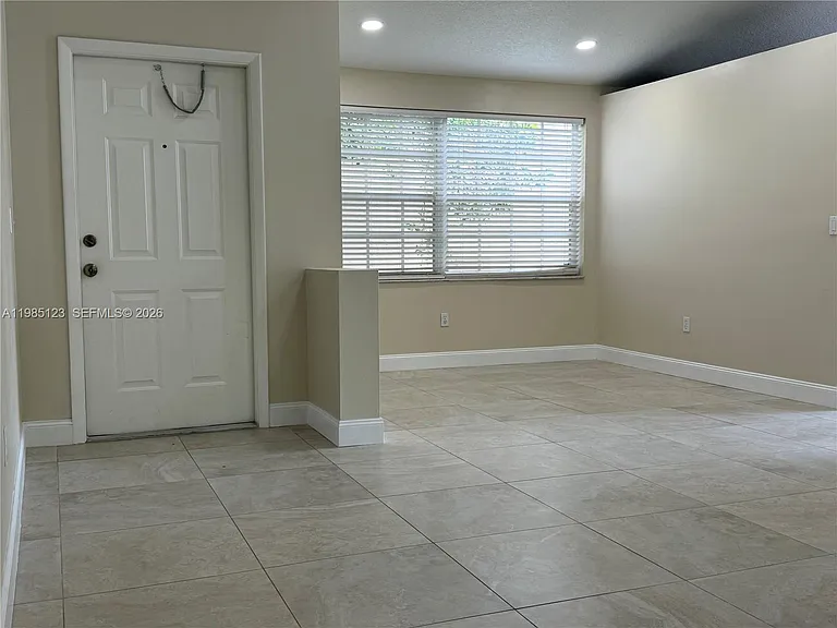 15686 NW 12th Mnr #15686 — Photo 3
