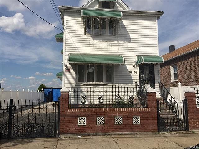 1st image of 9609 23rd Ave