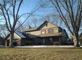 1697 Cliffbrook Ct, Washington Township, OH 45458
