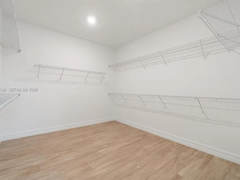 4546 Cumberland Ter — Photo 33