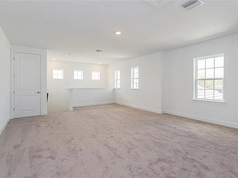 10176 Brocksport Cir — Photo 30