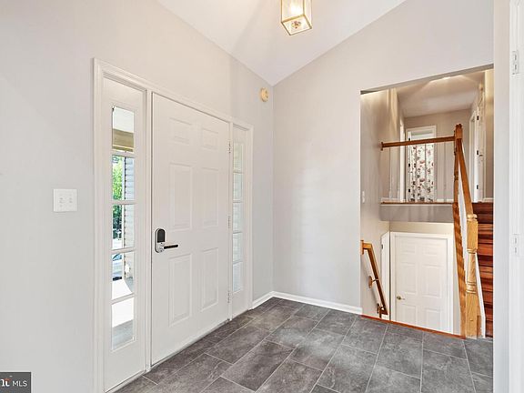 5th image of 11704 Exeter Ct
