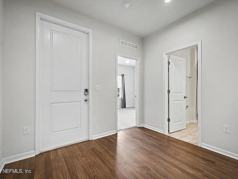 11443 Tiburon Dr — Photo 16