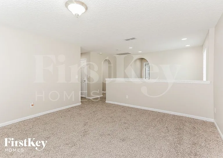 721 Reflection Cove Rd E — Photo 8