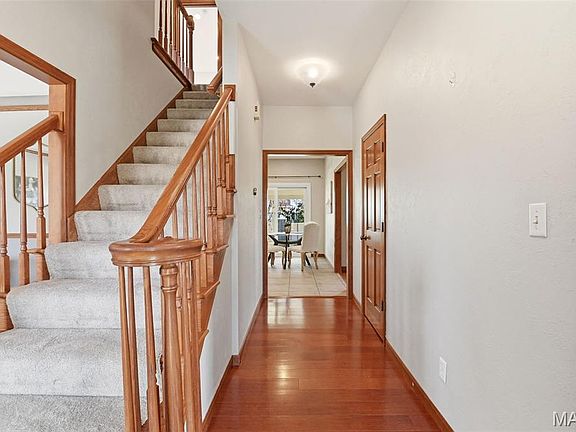 4th image of 828 Mallard Woods Dr