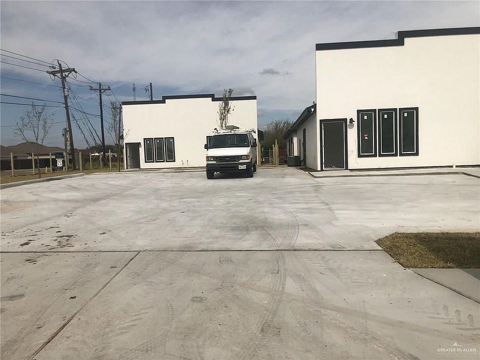 2nd image of 1429 Harrison Ave #4