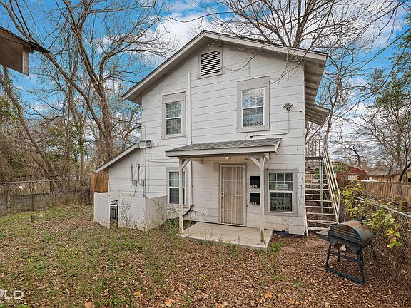 3rd image of 3215 Penick 1/2 A St