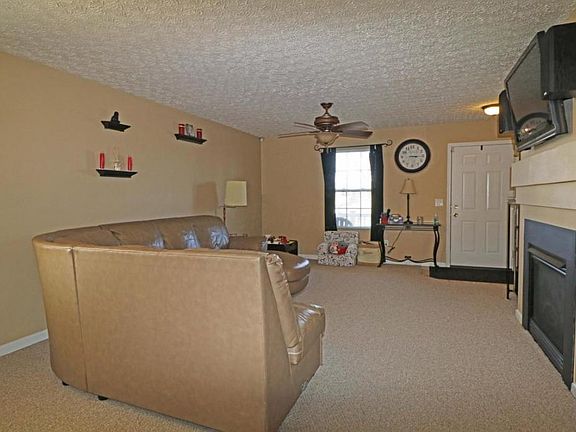 5th image of 1239 Cloverview St
