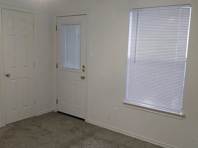 1561 Greenwood Rd #103 — Photo 14