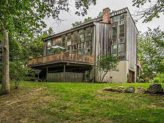 3rd image of 1280 N Parish Dr