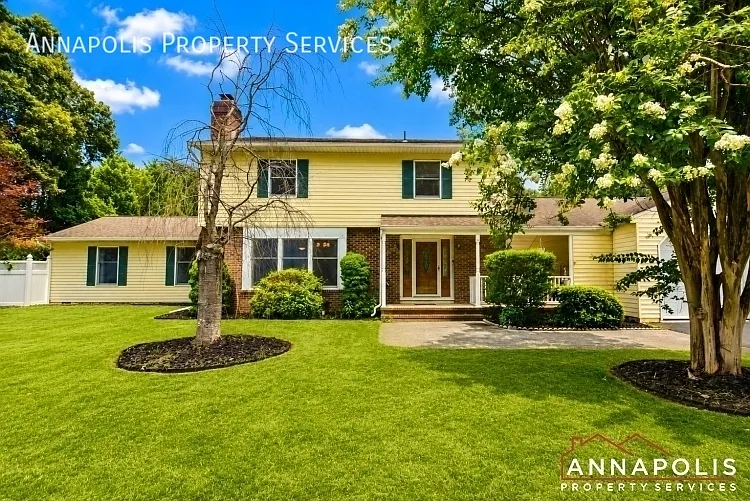 7809 Locust Wood Rd