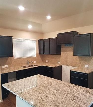 2nd image of 114 Meadow Crst