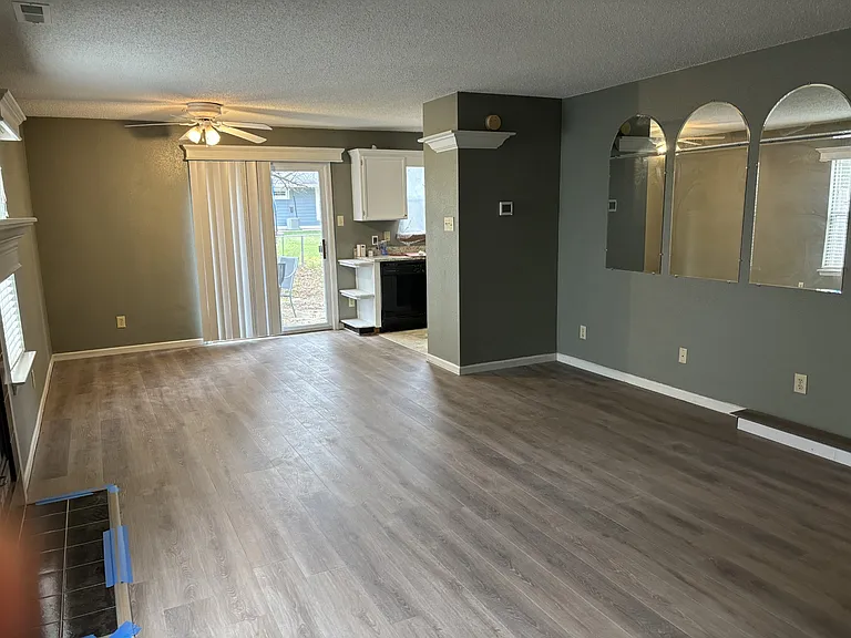 16713 Lowell Dr — Photo 3