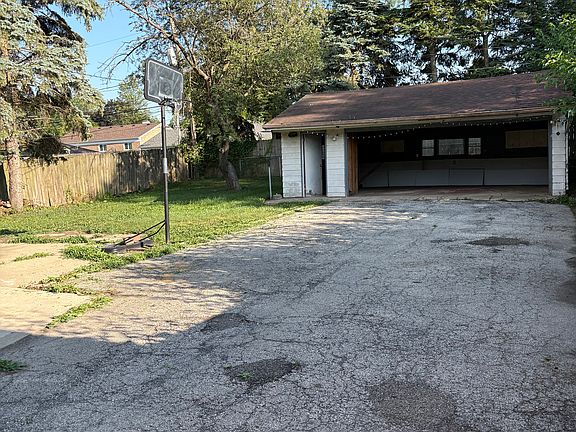 3rd image of 63 Cambridge Ln
