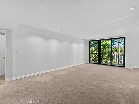 4th image of 330 W State St #316