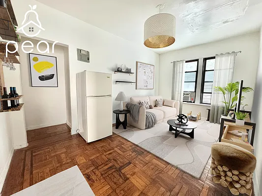 Rented by Pear NYC LLC | media 1