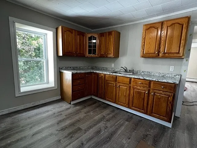 7 Glazier St