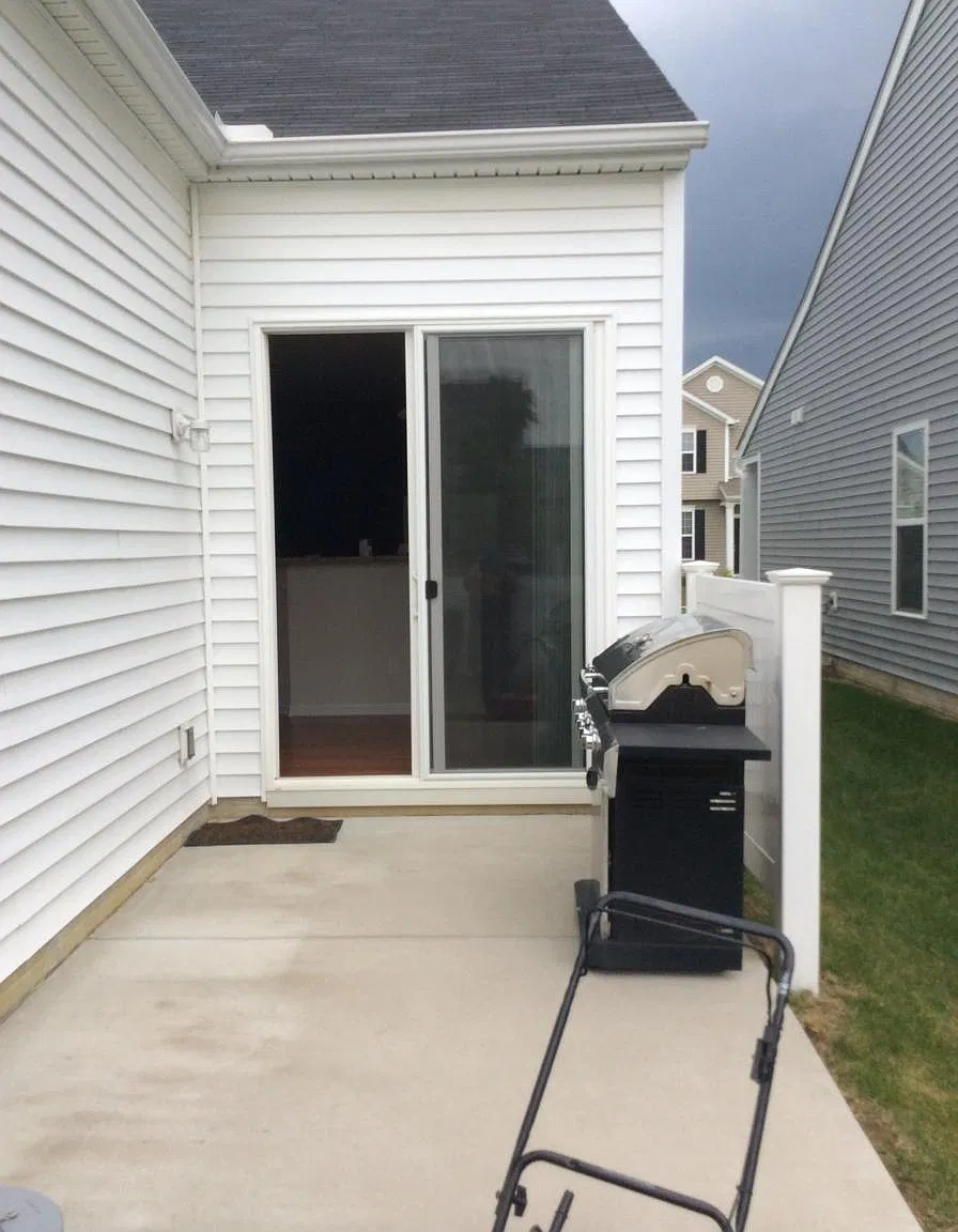 3 bed, 1818 sqft, $2,900 — Photo 2