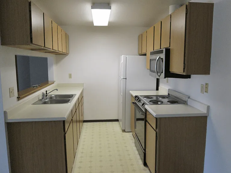 8551 N Government Way — Photo 3