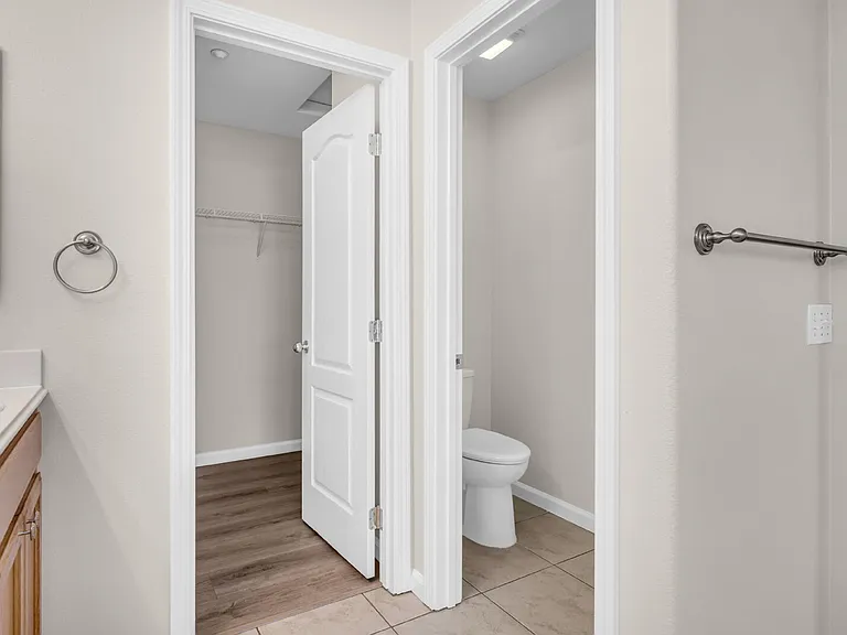 1605 Laugenour Dr — Photo 17