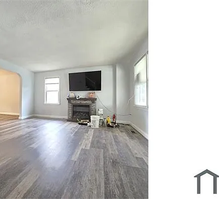 4 bed, 1728 sqft, $2,800 — Photo 2