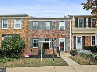 18 Chantilly Ct, Rockville, MD 20850