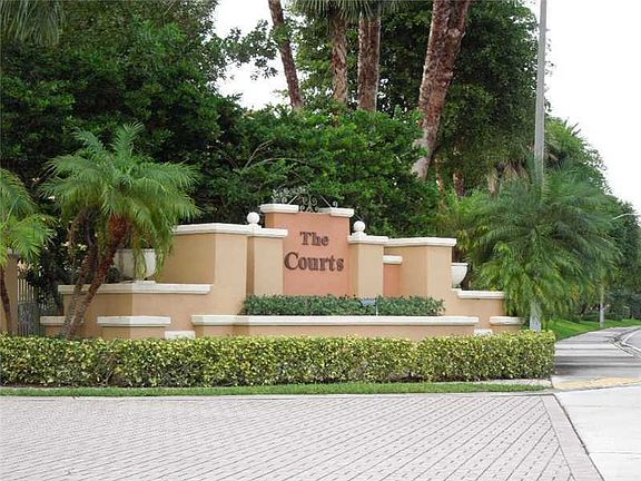 3rd image of 6560 NW 114th Ave APT 525