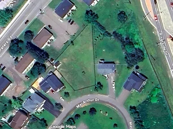 25 Macarthur Dr, Charlottetown, PE C1A 6N2